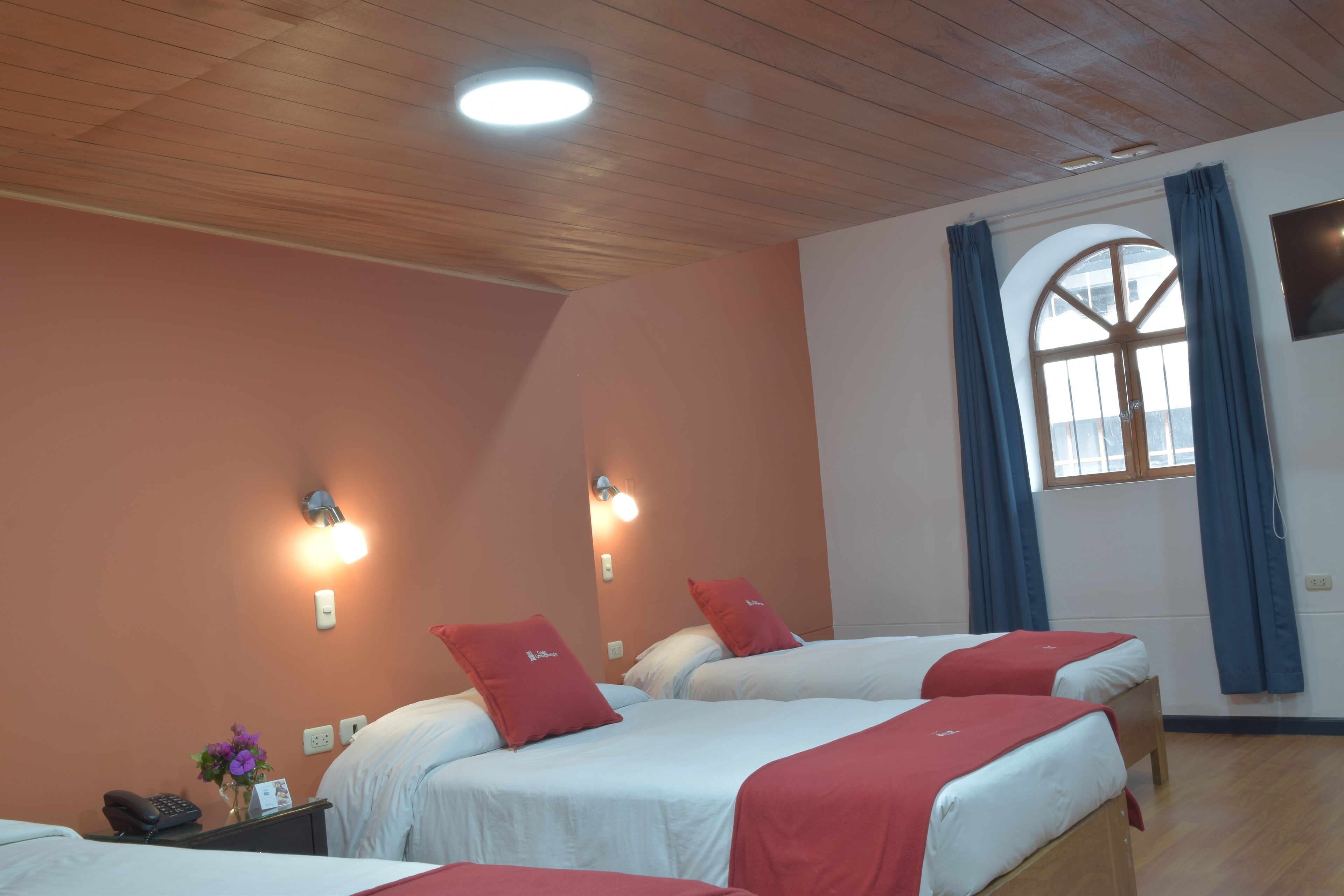 Photo - Hotel Limacpampa