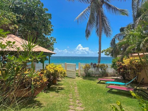 Villa au Diamant Ref M133 5 ch 10 personnes jardin face mer