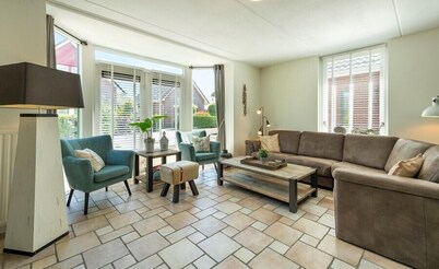 Zeepe Duinen 17 recreation home with atmospheric living area