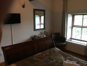 5 bedrooms, WiFi - Derbyshire home with breathtaking surroundings (Sheldon)