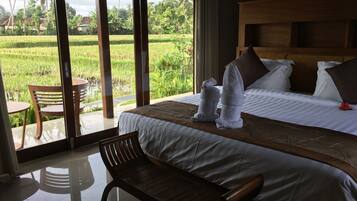 Vila família, 2 quartos | Roupas de cama premium, edredons de pluma, camas com colchões pillow-top