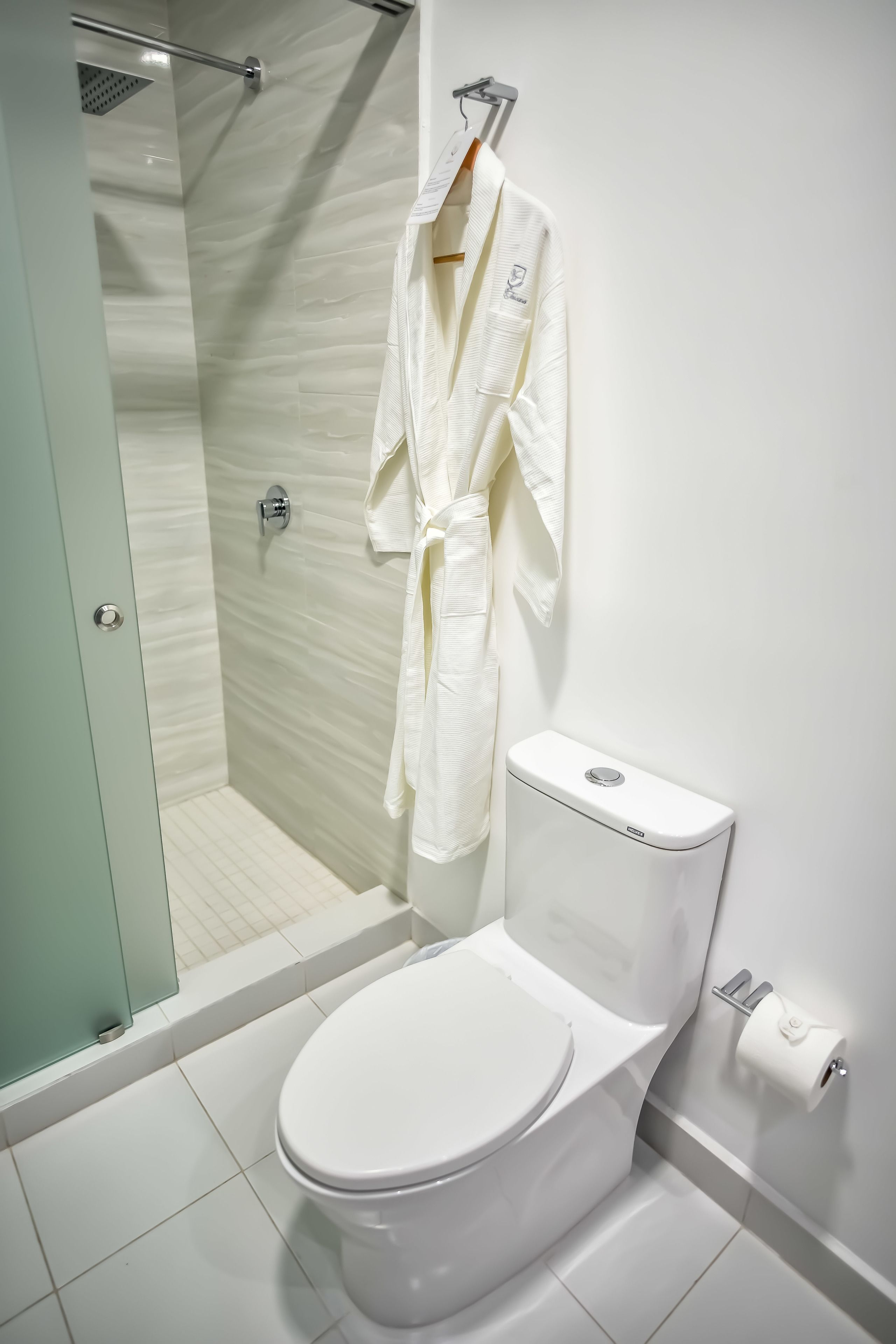 shower, rainfall showerhead, free toiletries, hair dryer