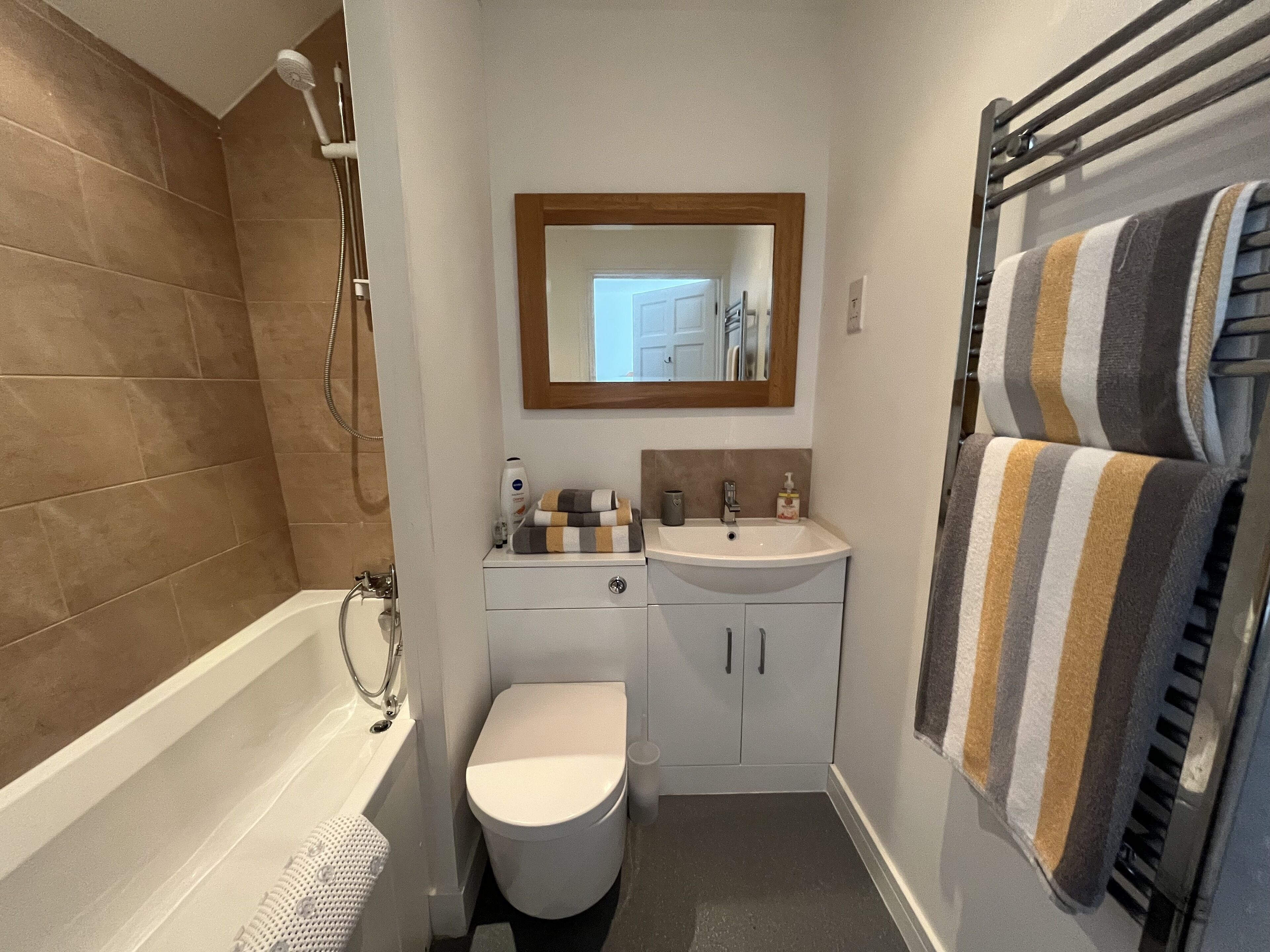 Twin Room (Severn)