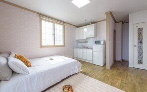 Room (9 PY, Milkyway, #305, #303, #205) | Free WiFi