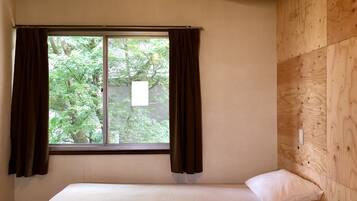 Twin Room | Free WiFi, bed sheets