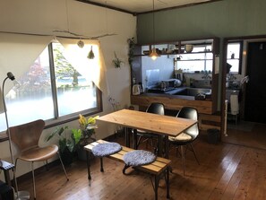 ตู้เย็น, ไมโครเวฟ, กาต้มน้ำไฟฟ้า