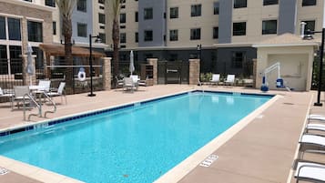 Outdoor pool, open 8:00 AM to 10:00 PM, pool umbrellas, sun loungers