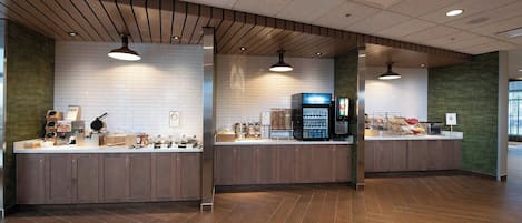 Petit déjeuner buffet compris tous les jours