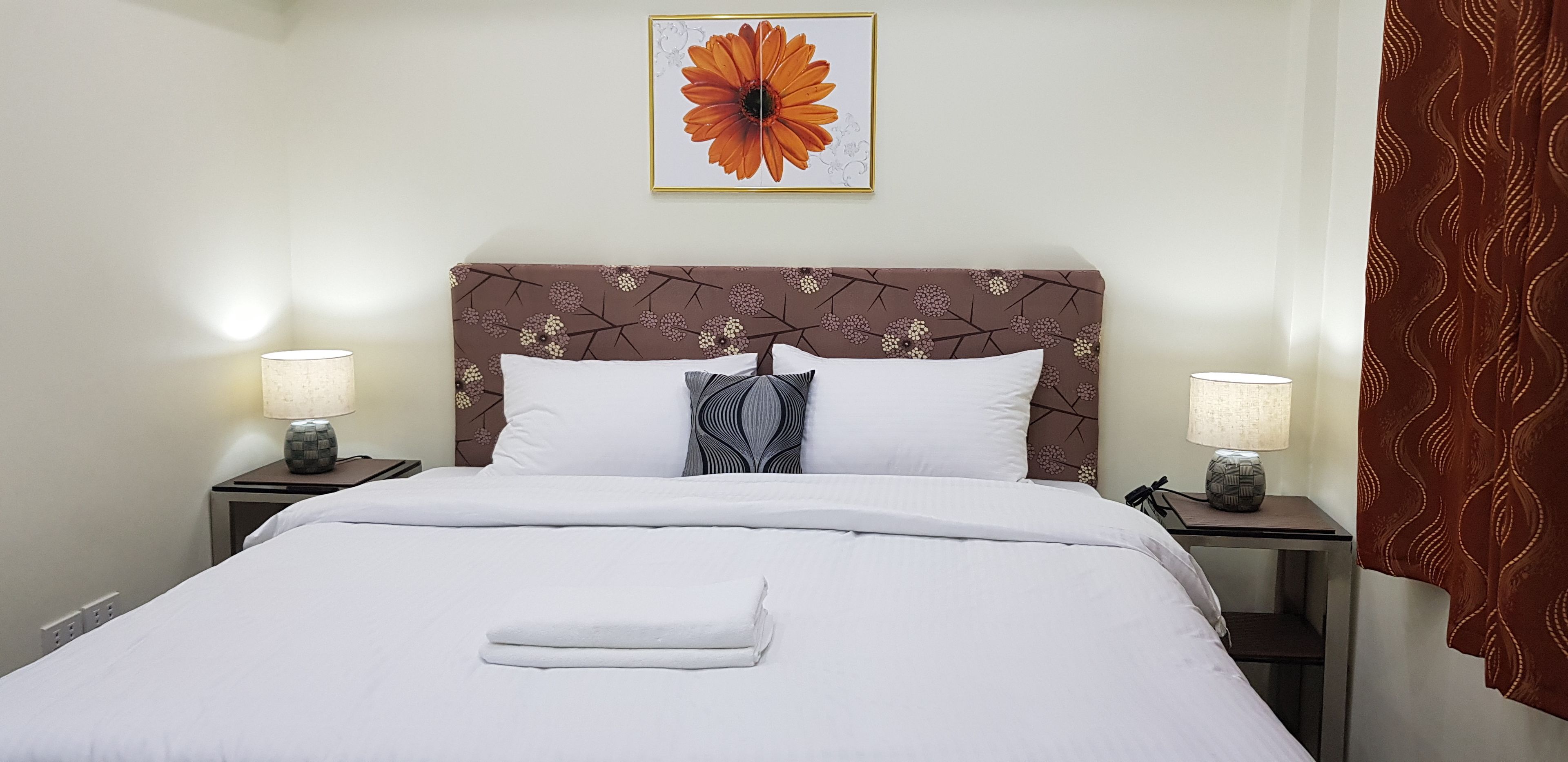 standard room | desk, iron/ironing board, free wifi, bed sheets
