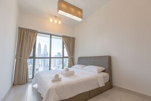 2 chambres, fer et planche à repasser, Wi-Fi, draps fournis