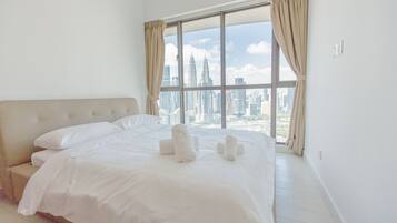 2 habitaciones, tabla de planchar con plancha, wifi y ropa de cama