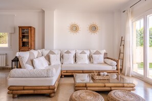 Smart-tv en een open haard