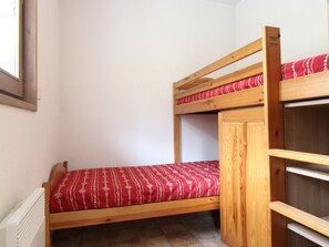 2 bedrooms, free WiFi