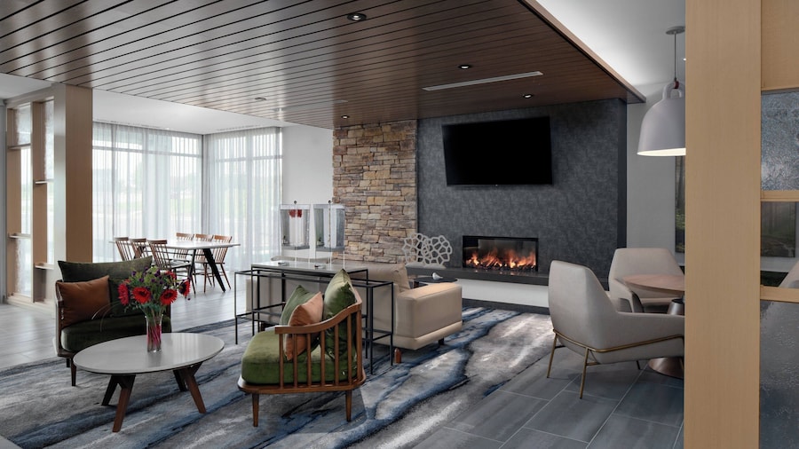 Fairfield Inn & Suites by Marriott Lake Geneva