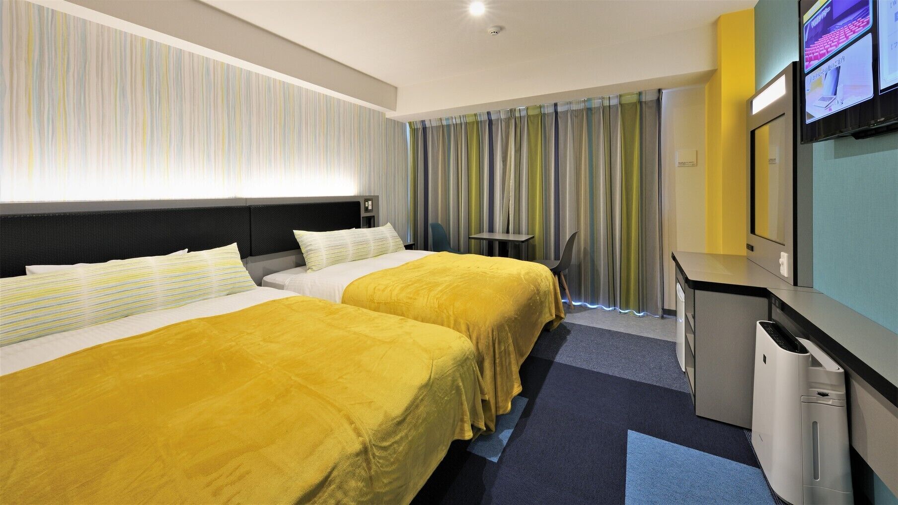 Down duvets, desk, blackout curtains, free WiFi