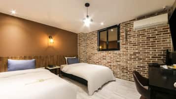 Business Twin Room (B) | Free WiFi