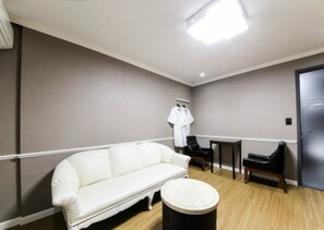 VIP | Aire de séjour | Téléviseur à écran plat