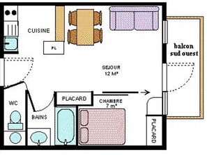 A hotel layout with a dining area, WC, and a balcony. - Cozy apartment 4 pers, ski-in/ski-out, balcony, parking, WiFi (Termignon)
