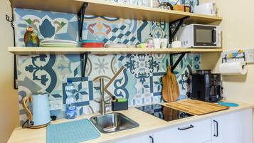 Apartemen | Dapur pribadi | Lemari es besar, oven, kompor, dan mesin pencuci piring