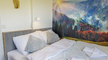 Iron/ironing board, travel cot