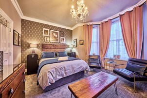 Individually decorated, soundproofing, free WiFi, bed sheets