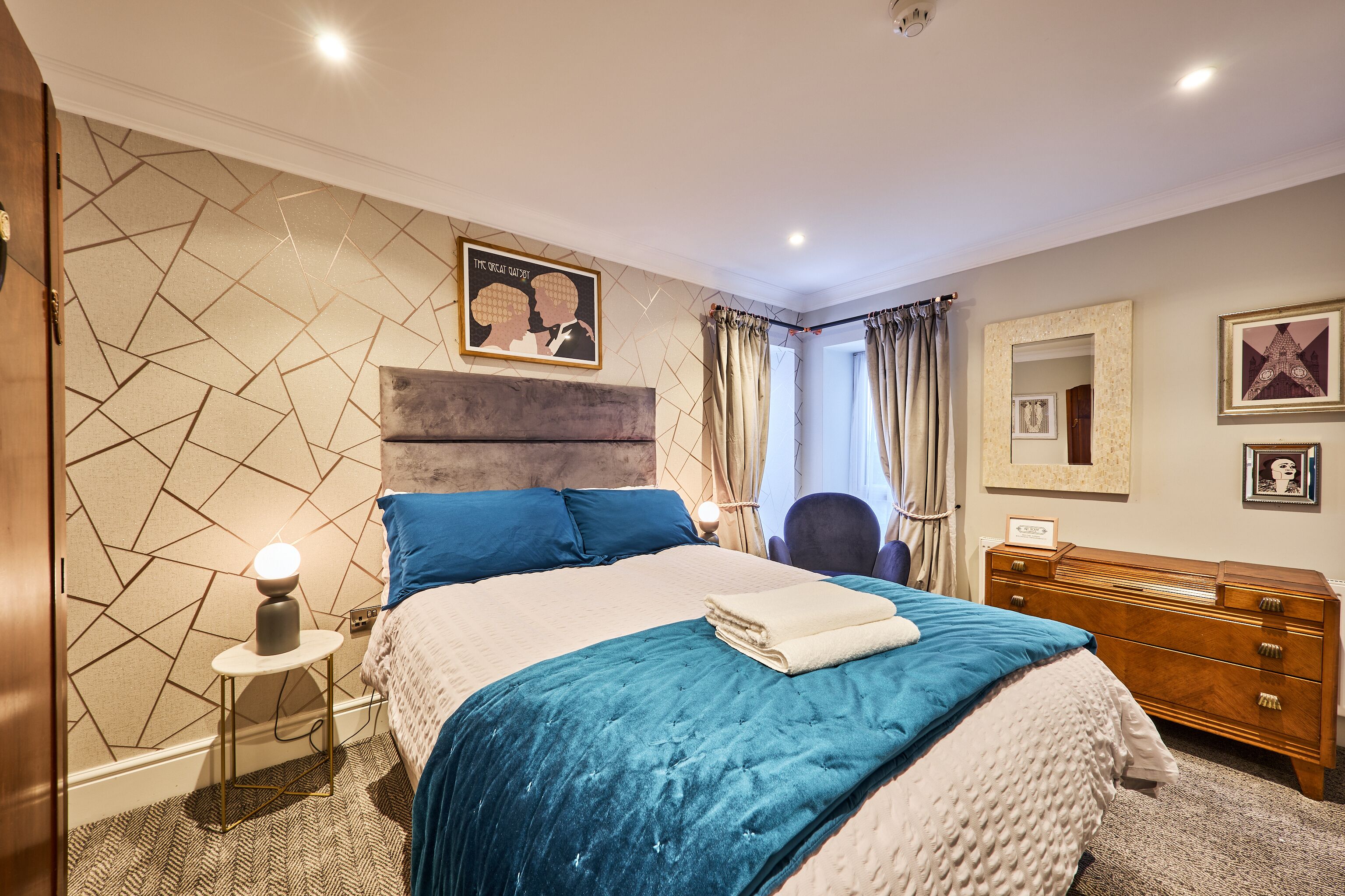 Individually decorated, soundproofing, free WiFi, bed sheets