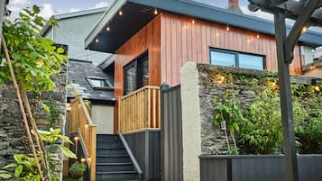 Studio | Didekorasi berbeda-beda, kedap suara, Wi-Fi gratis, dan seprai linen