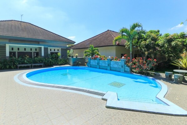 Outdoor pool - Villa Bunga (Batu)
