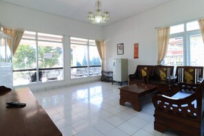 Interior - Villa Bunga (Batu)