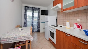 Basic Apartment, 2 Bedrooms | Private kitchen | Fridge, electric kettle - Apartments Snjezana (Lopar)