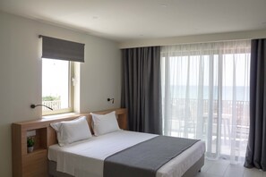 Cubrecamas, colchones con efecto memoria y minibar 