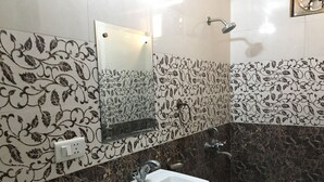 Deluxe Room | Bilik Mandi