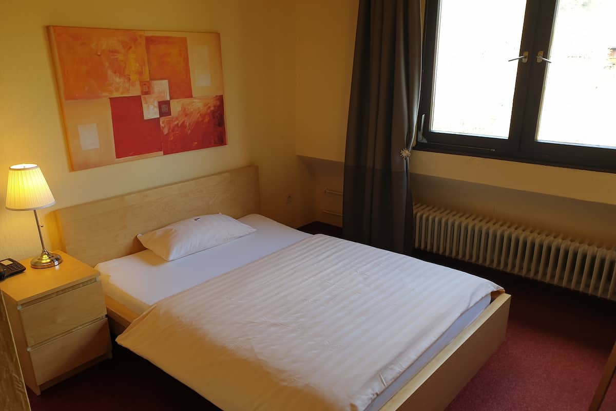 Basic Single Room