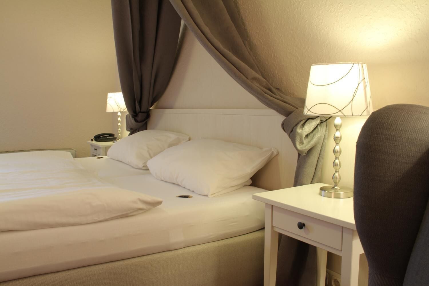 Schreibtisch, schallisolierte Zimmer, kostenloses WLAN, Bettwäsche