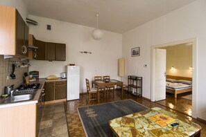 Appartement | Woonkamer | Flatscreentelevisie