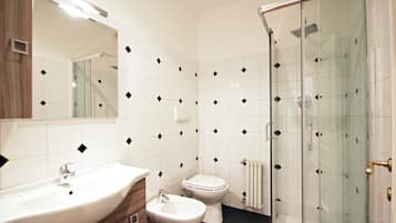 Shower, jetted bath, hair dryer, bidet