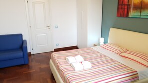 3 bedrooms, in-room safe, iron/ironing board, free WiFi - S. PETER - BIG APARTMENT IN FRONT OF DOME WITH VIEW (Roma)