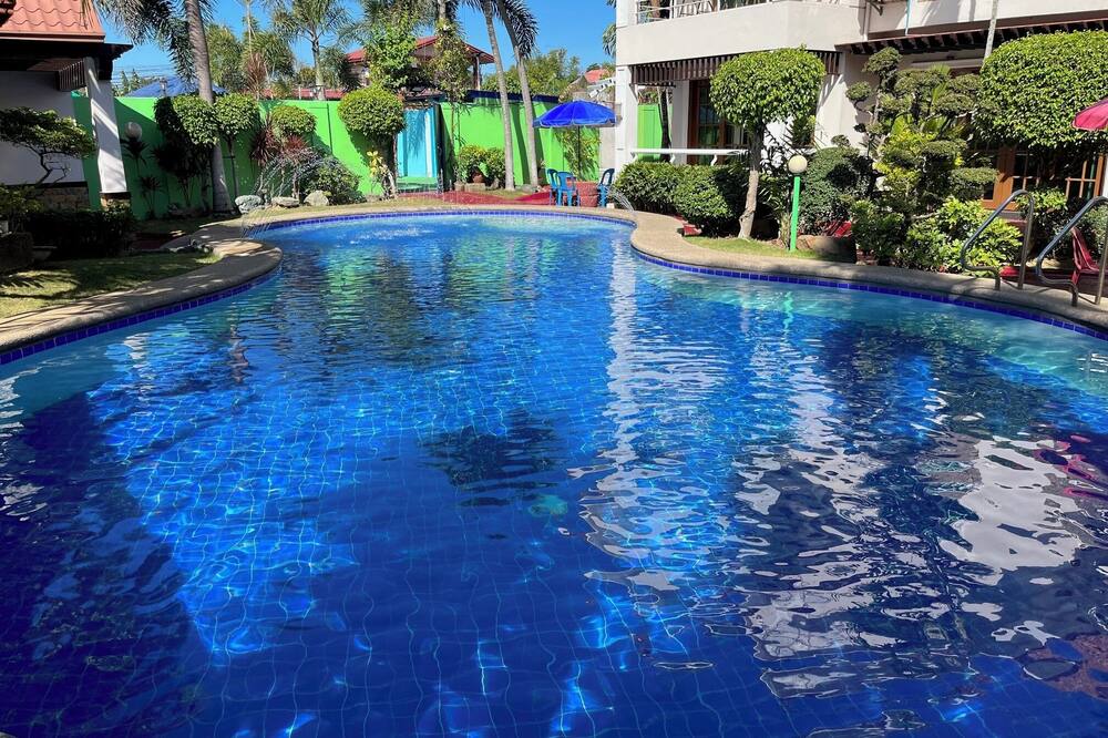 Sir Nico Guesthouse and Resort