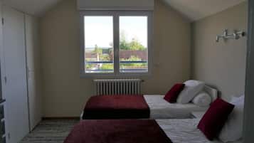 6 Schlafzimmer, Bügeleisen/Bügelbrett, Reisekinderbett, kostenloses WLAN