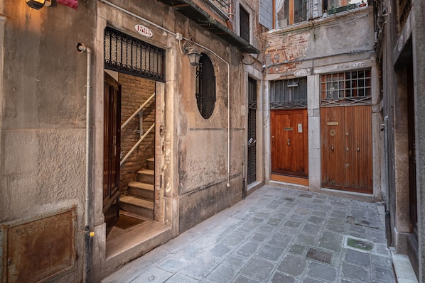 Property entrance - La Finestra sulle Beccarie (Venice)