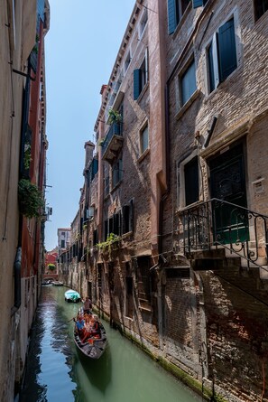 Exterior - La Finestra sulle Beccarie (Venice)