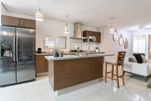 Interior - Modern Luxury in Roma Norte with Spacious Terrace (Ciudad de Mexico)