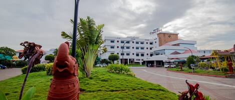 Fachada da propriedade