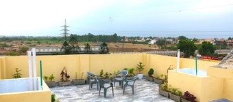 This apartment unit comes with 2 Rooms,2 private bathrooms and kitchen