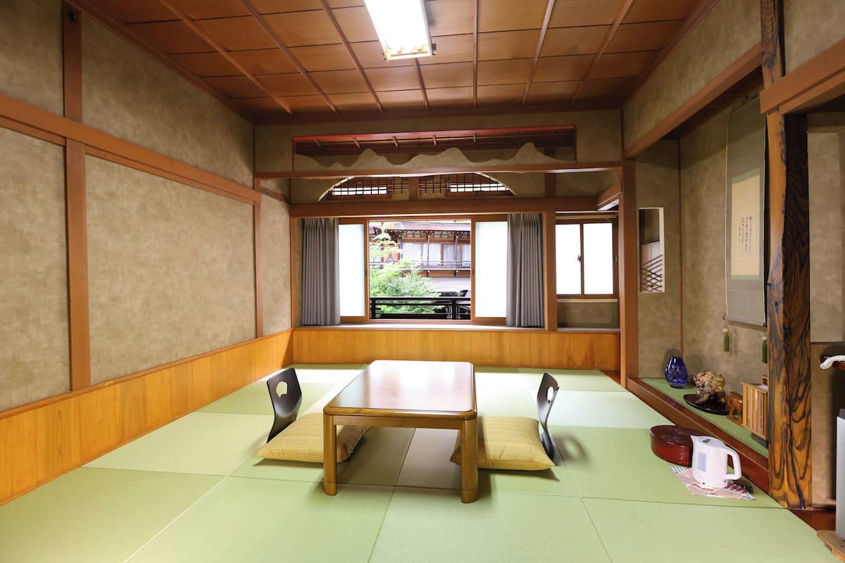 Japanese Style Room, Shared Bathroom, along the Hot Spring Street