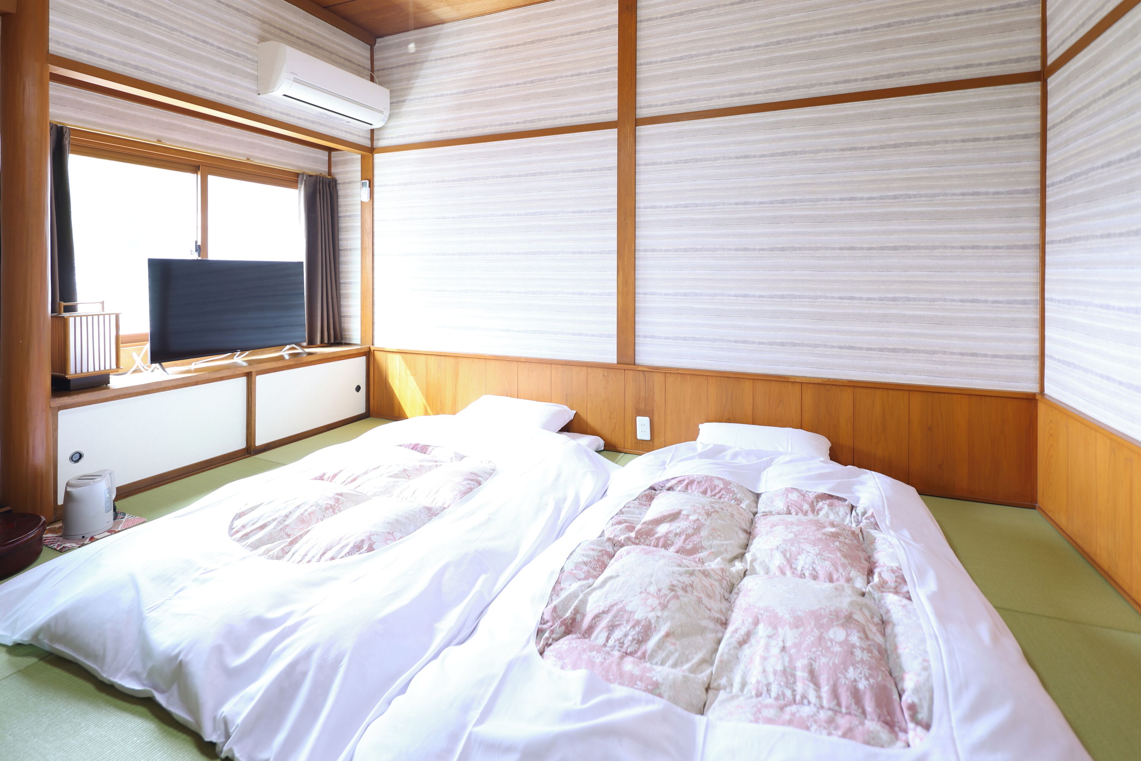 Chambre Tradition, salle de bains commune (Japanese Style) | Décoration personnalisée, bureau, Wi-Fi gratuit