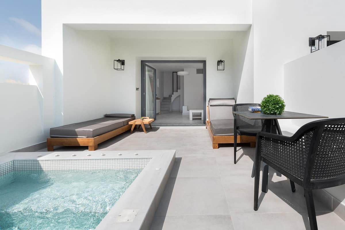 Superior Suite with Private Mini Pool - 375° | Private pool