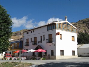 Exterior - Posada los Guilos (Gorafe)