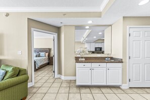 3 bedrooms, iron/ironing board, WiFi, bed sheets - San Carlos 607 (Gulf Shores)