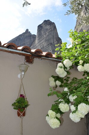 Exterior detail - Rina's House Meteora (Kalabaka)